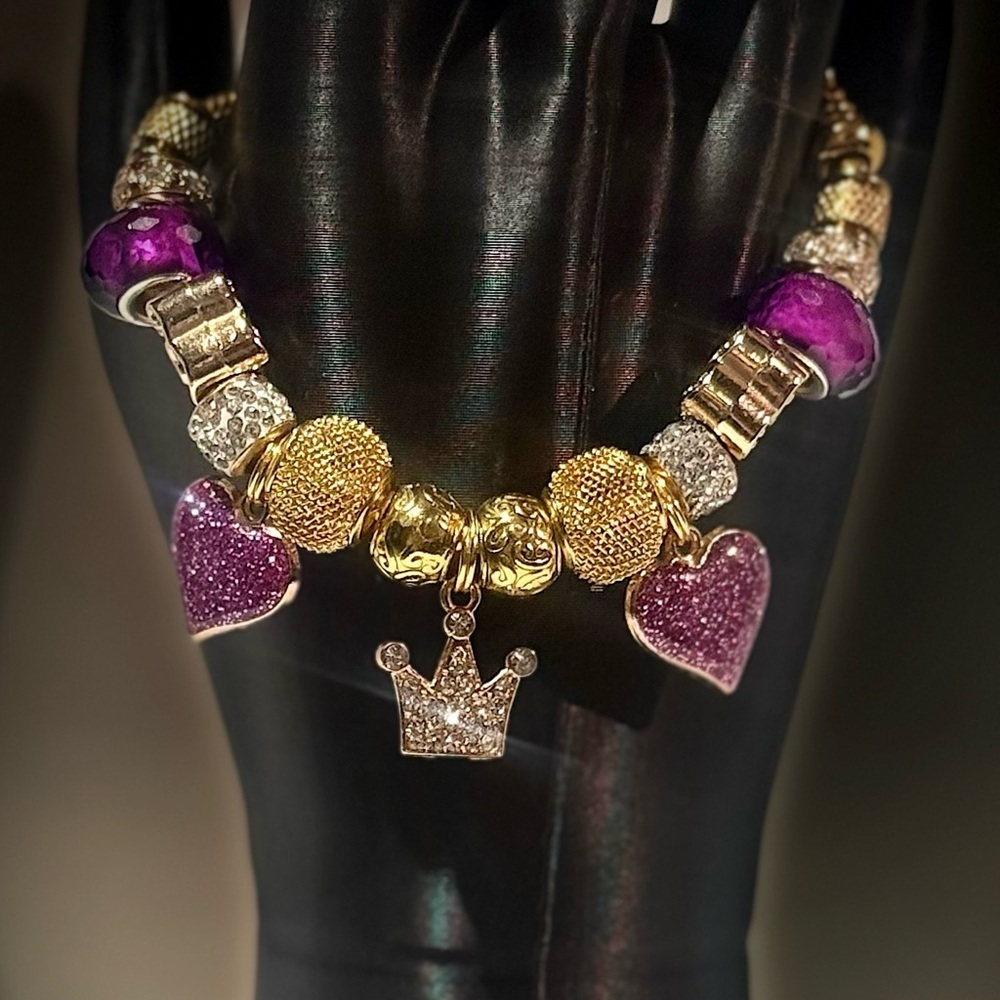 Elegant Purple and Gold Charm Bracelet